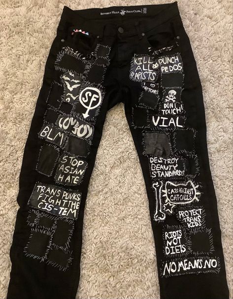 Diy Patched Pants, Goth Patch Pants, Punk Painted Jeans, Edgy Embroidery Designs, Alt Pants Diy, Patch Pants Ideas, Alt Patches, Crust Pants Patch Ideas, Customize Pants