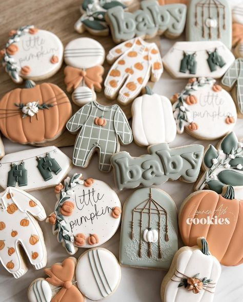 October Shower Ideas, Pumpkin Themed Baby Shower Ideas, October Baby Shower Ideas, Pumpkin Theme Baby Shower, Lil Pumpkin Baby Shower, November Baby Shower, Lauren Ash, Thanksgiving Baby Shower, Fall Baby Shower Themes