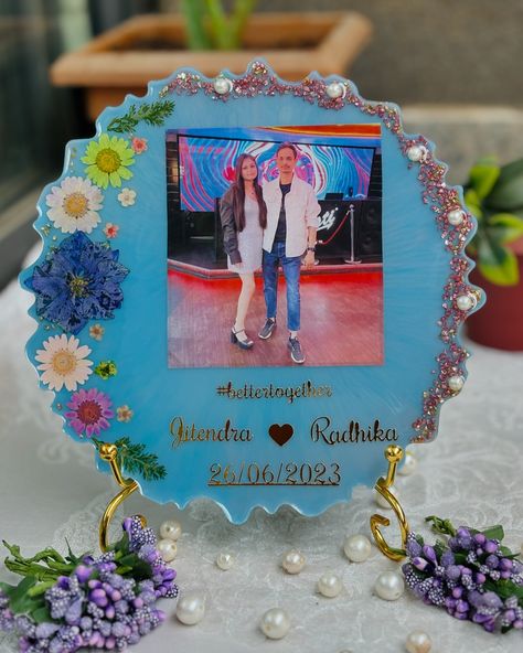 Customised Couple Photoframe��🤩♥️ Perfect gift for any occasion🥰 Wedding Gift | Birthday Gift | Anniversary Gift Crafted with high-quality resin, comes with metal stand! Customisation available🫶🏼🫶🏼 #resinartist #resinartwork #resinframe #couple #gift #anniversarygift #birthdaygift #etsy #madebypriya @pii_y_aa Makeup Brushes Guide, Resin Design, Resin Artwork, Diy Resin Art, Couple Gift, Diy Resin, Metal Stand, Diy Arts And Crafts, Resin Diy