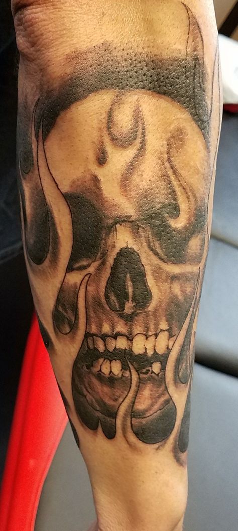 Skull With Fire Tattoo, Skull On Fire Tattoo, Skull Forearm Tattoo, Flaming Skull Tattoo, Scary Tattoo Ideas, Borderlands Tattoo, Scott Tattoo, Horror Tattoo Ideas, Chest Tattoo Stencils