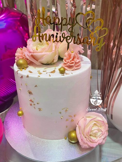 Anniversary Cake Aesthetic, Engagement Cake Images, Gold Anniversary Cake, Simple Anniversary Cakes, Happy Wedding Wishes, Border Painting, Happy 76th Birthday, Anniversary Cake Designs, Happy Anniversary Cakes