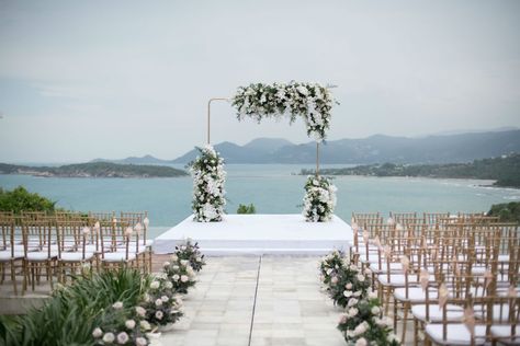 Thailand Koh Samui, Koh Samui Wedding, The Wedding Bliss, Beautiful Wedding Ceremony, Thailand Wedding, Ceremony Design, Creative Wedding Ideas, Minimal Decor, Aisle Decor