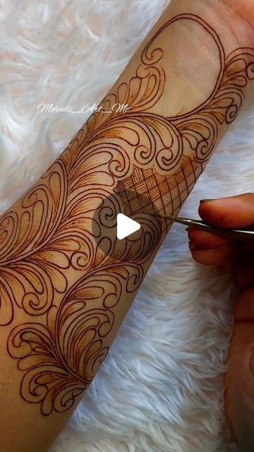 Mehndi Artist Rashmita | Henna Educator on Instagram: "New Style Mehndi 😍" Mehndi Designs Videos, New Mehandi, Mehndi Artist, Henna Designs Hand, New Instagram, Henna Designs, Mehndi Designs, New Style, Workout Videos