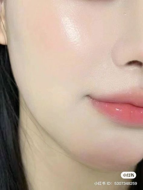 ✅ Da clic en visitar para ver el video completo | tips de belleza | tips de skincare | clear skin | piel bonita | rutina de skincare #skincare #rutinadeskincare #clearskin #tipsdebelleza Wonyoung Glass Skin, Wonyoung Skin, Pale Skin Aesthetic, Clear Glass Skin, Pale White Skin, Asian Skin, Porcelain Skin, Clear Glowing Skin, Vision Board Manifestation