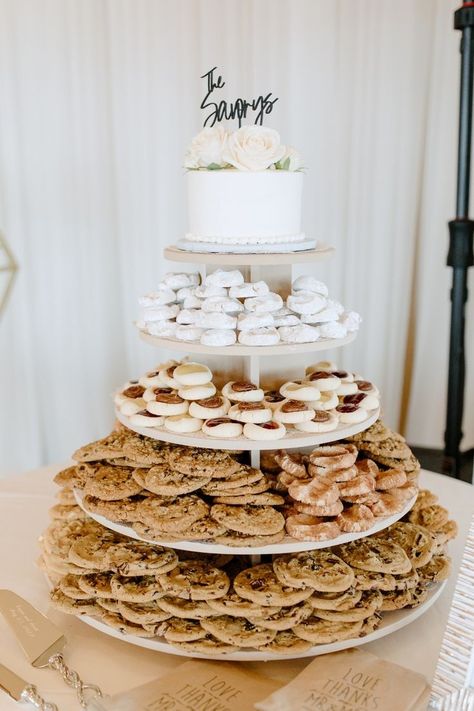 Wedding Not Cake Ideas, Crumble Cookie Wedding Display, Wedding Dessert Ideas Instead Of Cake, Wedding Cakes 2024 Trends, Wedding Trends 2024 Decoration, Trending Wedding Cakes, Cookie Wedding Cake, Inexpensive Wedding Ideas, Wedding Pies