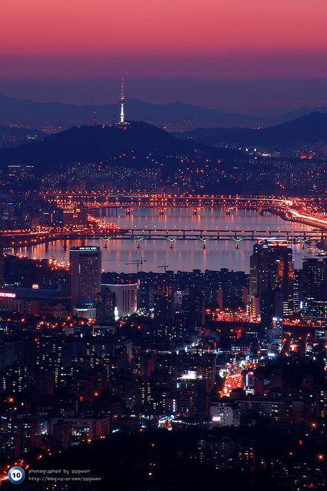 Seoul Korea City Wallpaper, Seoul Korea City Aesthetic, Seoul Korea Wallpaper, South Korea Pics, Seoul Wallpaper, Korea Pic, Seoul Photography, Korea Photography, Seoul Night