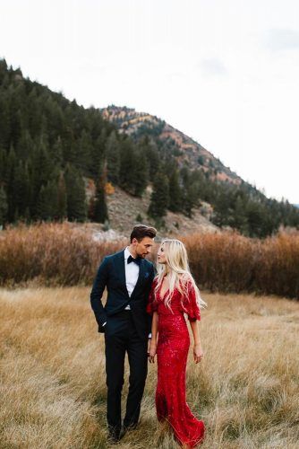 Engagement Dresses For Gorgeous Look ★ See more: https://www.weddingforward.com/engagement-dresses/4 Different Wedding Dress Styles, Country Engagement Pictures, Engagement Shoot Outfit, Engagement Party Dresses, Engagement Photos Country, Engagement Pictures Poses, Engagement Session Outfits, Winter Engagement Photos, Engagement Poses