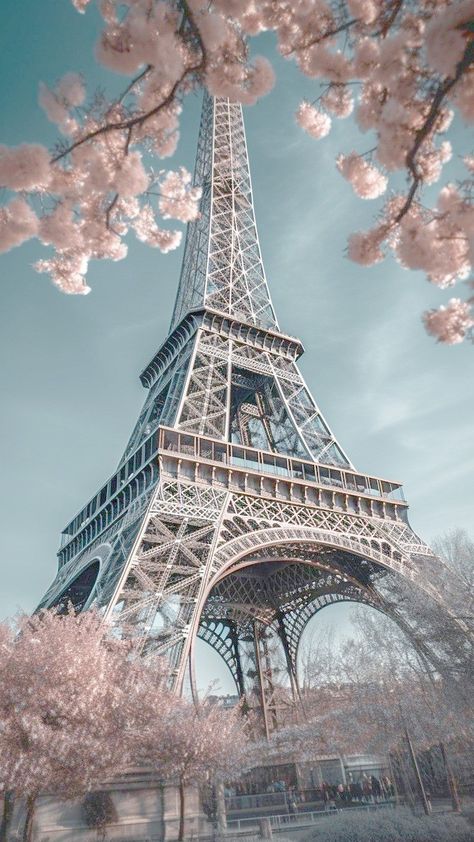 Eiffel Tower Wallpapers, Paris Iphone Wallpaper, Eye Perspective, Eiffel Tower Photography, Unseen Images, Paris Wallpaper, Beautiful Paris, Paris Pictures, Pretty Landscapes