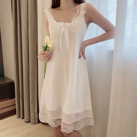 White Night Dress Sleep, Cute Pajama Dress, Cute Nightdress, Cottagecore Pjs, Night Dress Sleep, White Nightdress, Nightgown Sleep, Gown Aesthetic, Night Wear Dress