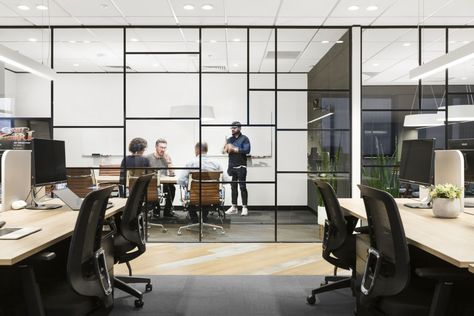 Modern Office Design Inspiration, Corporate Interior Design, Industrial Office Design, Office Design Inspiration, Corporate Office Design, Glass Office, Verre Design, Modern Office Design, Corporate Interiors