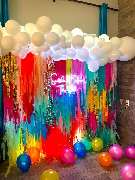 Color Party Ideas For Adults Decor, Color Party Backdrop, Multicolor Party Decorations, Colourful Theme Party Decoration, Color Theme Party Decoration, Colorful Balloon Backdrop, Colors Birthday Party Theme, Art Themed Party Decorations, Colourful Birthday Decorations