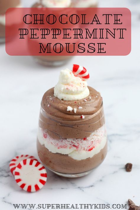 Peppermint Mousse Cups, Christmas Mousse Dessert, Chocolate Peppermint Mousse, Peppermint Mousse, Peppermint Recipes Desserts, Easy Holiday Desserts Christmas, Christmas Breads, Peppermint Whipped Cream, Puff Dessert