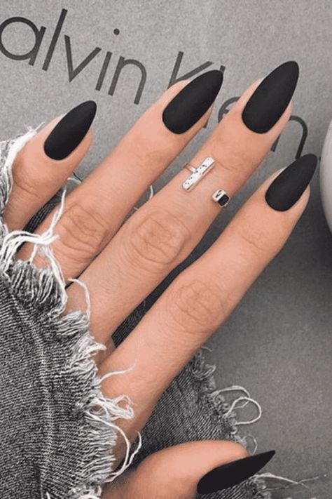 Black Almond Nails, Matte Black Nails, Black Acrylic Nails, Almond Nails Designs, Black Nail Designs, Almond Acrylic Nails, Black Nail, Oval Nails, Pretty Acrylic Nails