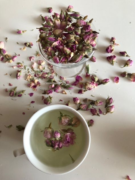 Rose Tea Aesthetic, Coffee Vs Tea, Tea Aesthetic, Tea Making, Fairy Cake, Mini Quiche, Cake Bites, Tea Sandwiches, Mini Cheesecakes