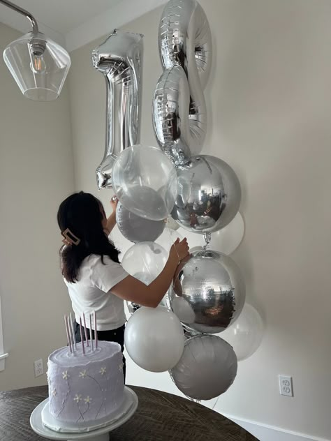 18th Birthday Silver Theme, Silver Balloons Aesthetic, 18th Bday Balloons, 14th Birthday Balloons, 19th Birthday Balloons, Birthday Balloons Aesthetic, 18th Balloons, 18th Birthday Aesthetic, 18th Birthday Balloons