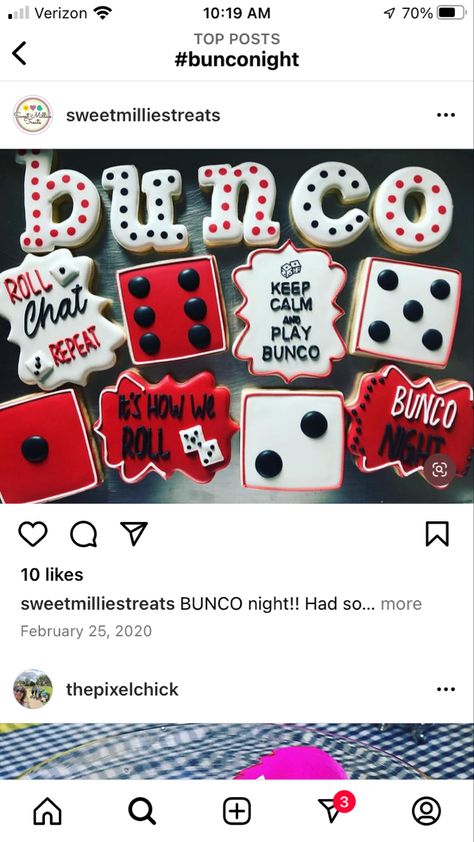 Bunco Royal Icing Cookies, Bunco Cookies Decorated, Bunco Cookies, Christmas Bunco, Bunco Ideas, Casino Birthday Party, Bunco Night, Casino Birthday, Pretty Cookies