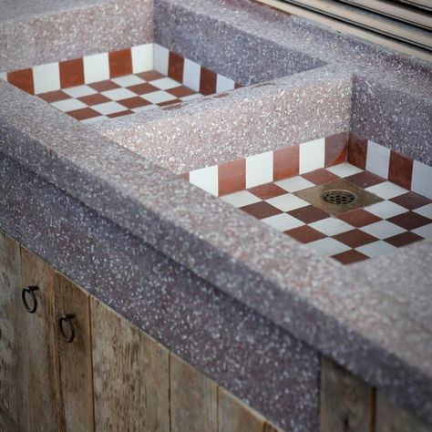 CHECK MATE The timeless beauty that is checker 🟥⬜️🟥⬜️ Which one do you like? The Dutch checkerboard tile sinks were a huge trend in Holland and Belgium back in the late 50s and still today I am seeing them in Europe. I’m keen to get one made up ❤️ Kitchen Sink Design, Check Mate, Timeless Interiors, Pierre Paulin, Farm Kitchen, Studio Kitchen, Studio Interior, Gio Ponti, Eclectic Home