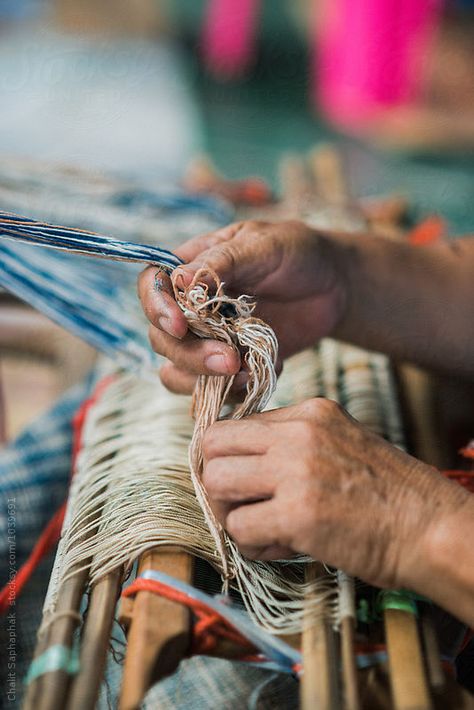 Artisan Aesthetic, Light Cube, Natural Indigo Dye, Kids Crafting, Blue Dye, Couture Sewing Techniques, Cube Light, Human Poses Reference, Textile Artist