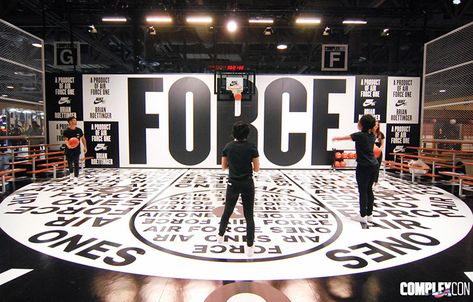 Nike at ComplexCon 2016 - ATOMIC Basketball Flooring, Spa Studio, Nike Set, Sneaker Shop, Environmental Graphic Design, Sports Graphics, Retail Store Design, Gym Design, Retail Interior