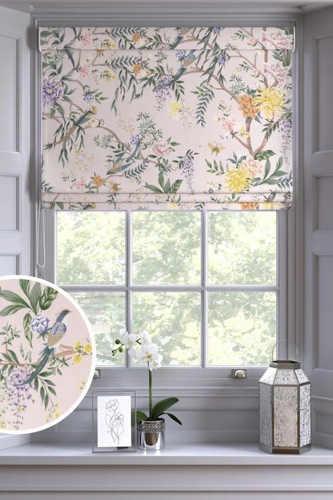 Curtains And Blinds Together, Pink Roman Blinds, Roman Blinds Bedroom, Printed Blinds, Laundry Gifts, Grey Blinds, Light Pink Background, Neutral Room, Yellow Room