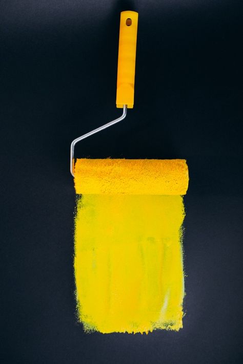 Paintroller for repairs isolated on black background in yellow paints Free Photo Ceiling Painting, House Painter, Painting Contractors, Home Fix, Light Background Images, Storing Paint, Paint Roller, Painting Services, Business Advertising Design