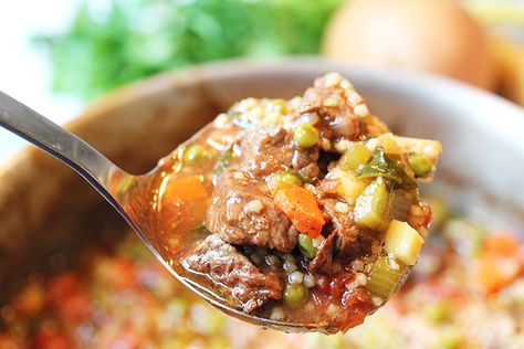 Homemade Vegetable Beef Soup - 2 Cookin' Mamas Soup With Soup Bones, Old Fashioned Vegetable Beef Soup, Beef Bone Soup, Crockpot Vegetable Beef Soup, Marrow Soup, Beef Soup Bones, Homemade Vegetable Beef Soup, Bone Soup, Beef Soup Recipes