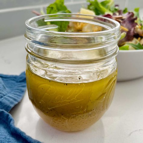 Maple Syrup Dressing, Oil Salad Dressing, Olive Oil Salad Dressing, Lime Salad Dressing, Honey Lime Vinaigrette, Olive Oil Salad, Easy Salad Dressing Recipes, Honey Lime Dressing, Honey Dressing