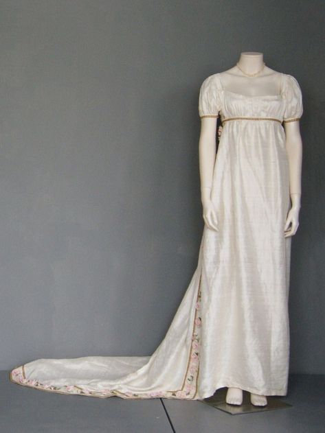 Bridgerton Clothing, Regency Picnic, Regency Wedding Dress, Regency Fashion Women, Historical Wedding Dresses, Antique Wedding Gown, Dresses Historical, 1800s Dresses, Historical Wedding