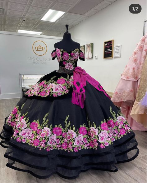 Pink And Black Charro Quinceanera Dresses, Mexican Dresses Quinceanera, Chorro Quince Dresses, Mexican Style Quinceanera Dresses, Black Quinceanera Dresses Mexican, Charo Quinceanera Dresses, Quinceanera Dresses Charro, Ball Gown Purple, Bridal Dress Pakistani