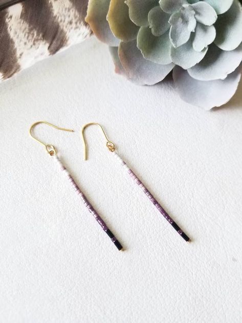 WyldSparrowJewelry - Etsy Gold Beaded Earrings, Earrings Western, Gold Bead Earrings, Minimalist Earrings Gold, Beaded Earrings Diy, Western Earrings, Seed Bead Tutorial, Earrings Beaded, Earrings Minimalist