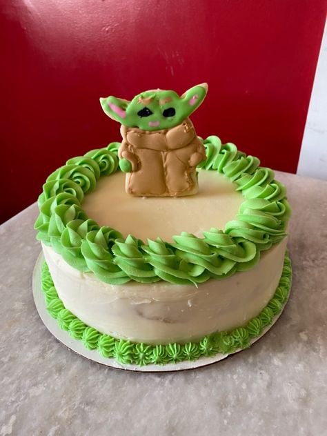 Yoda 1st Birthday, Mandalorian Birthday Cake, Yoda Cakes, Baby Yoda Birthday Party, Yoda Birthday Party, Mandalorian Birthday, Baby Yoda Cake, Baby Yoda Birthday, Star Wars Theme Birthday