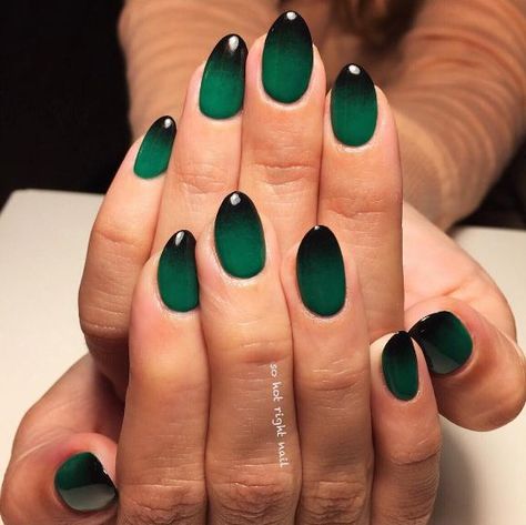 Emerald Green Ombre Nails, Green Ombre Nails, Black Ombre Nails, Red Ombre Nails, Emerald Nails, Dark Green Nails, Teal Nails, Green Nail Art, Green Nail Designs