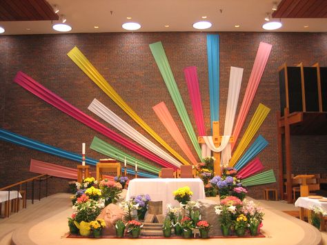 Easter Church Banners, Church Stage Decor, Easter Photo Backdrop, Sanctuary Decor, Church Altar Decorations, Altar Design, Church Interior Design, Worship Art, Easter Backdrops