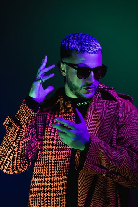 DJ SNAKE on Twitter: "Carte Blanche.… " Snake Pants Outfit, Snake Print Boots Outfit, Snake Print Outfit, Colour Gel Photography, Snake Eyes Gi Joe, Artist Photoshoot, Music Photoshoot, Snake Painting, Snake Illustration