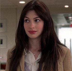 Devil Wears Prada, Anne Hathaway, The Devil, Brown Hair, A Woman, Prada, Skin, Hair