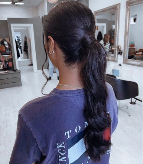 up-styled low pony :) x Low Side Ponytail Hairstyles, Slick Back Low Ponytail, Side Ponytail Hairstyles, Long Ponytail Hairstyles, Curled Ponytail, Side Bun Hairstyles, Slick Ponytail, Straightening Natural Hair, Slicked Back Ponytail