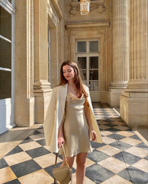 Paris Outfit Ideas Summer Parisian Style, Paris Summer Outfits Parisian Chic, Paris Outfit Ideas Summer, Cream Dress Outfit, Dress With Blazer Outfit, Beige Dress Outfit, Beige Satin Dress, Cream Blazer Outfit, Cream Satin Dress