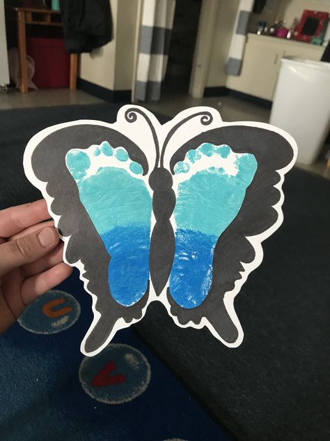 Butterfly Footprint Craft, Infant Butterfly Art, March Crafts For Babies, Alphabet Footprint Craft, Baby Spring Crafts, Infant Spring Crafts Daycare, Bug Handprint Art, Butterfly Feet Prints, Spring Footprint Art For Infants