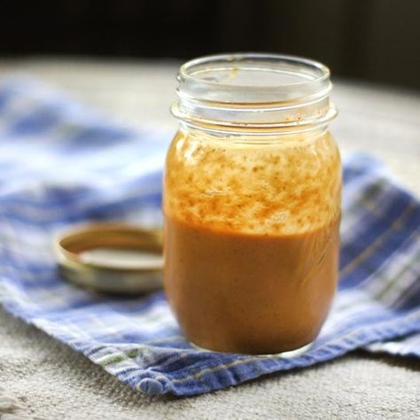 Sun-Dried Tomato Dressing Tomato Salad Dressing, Tomato Dressing, Sundried Tomato, Homemade Salads, Homemade Salad Dressing, Salad Dressing Recipes, Tomato Recipes, Dried Tomatoes, Dressing Recipe