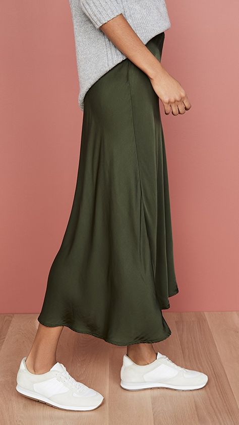 Velvet Shelby Skirt | SHOPBOP Green Satin Skirt Outfit, Green Satin Skirt, Silk Skirt Outfit, Satin Skirt Outfit, Rok Outfit, Fashion Skirts, Office Outfit, Satin Skirt, Green Skirt