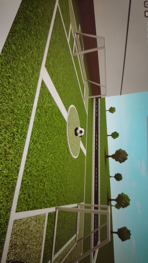 Bloxburg Soccer Field, Bloxburg Town, Park Ideas, Bloxburg Builds, Bloxburg Codes, Football Pitch, Bloxburg Ideas, Beach City, School House