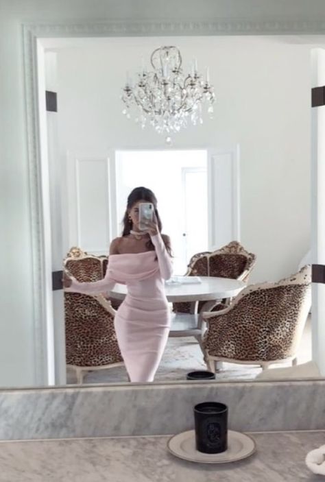 Pink Dresses Formal Classy, Classy Bday Outfits, Dresses Office, Couture Candy, Arab Fashion, Pretty Prom Dresses, Old Money Style, Glam Dresses, Dresses 2024