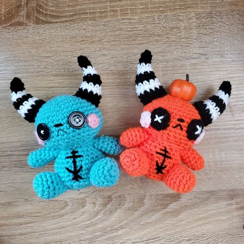 Spooky Amigurumi, Crochet Demon, Two Headed Plushie Crochet Pattern, Crochet Two Headed Plushie, Pumpkin Kawaii, Sweet Oddity Art Amigurumi, Crochet Spooky, Creepy Crochet Plushies, Ankle Bracelets Diy