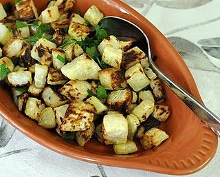 Roasted Kohlrabi. If you have never tried Kohlrabi. Give this recipe a try. I loved it. Roasted Kohlrabi, Freezing Veggies, Kohlrabi Recipes, Veggie Ideas, Csa Recipes, Chinese Greens, Farmers Markets, Veggie Sides, Veggie Dishes