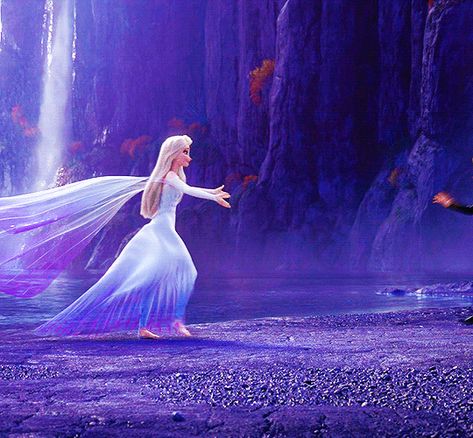 Elsa Gif, Disney Horses, Frozen Gif, Olaf's Frozen Adventure, Jack And Elsa, Frozen Frozen, Disney Princess Elsa, Idina Menzel, Detective Conan Wallpapers