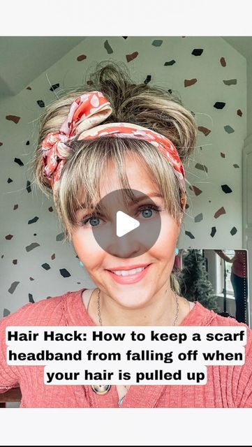 Mel~ 𝐻𝒶𝒾𝓇𝓈𝓉𝓎𝓁𝑒𝓈 & 𝑀𝒶𝓀𝑒𝓊𝓅 on Instagram: "Hair hack: How to keep a scarf headband from falling down when your hair is up.   Follow me for more hair hacks 😉  #hairreel #hairtutorialvideo #hairhack #hairsecret" Long Hair Scarf Styles, How To Keep Bandana From Slipping, Hair Scarfs Ideas, Scarf In Hair Tutorial, Ways To Tie Hair Scarf, Hairband With Bangs, Updo With Headband Casual, Headband Scarf Hairstyles, How To Keep Headbands From Slipping