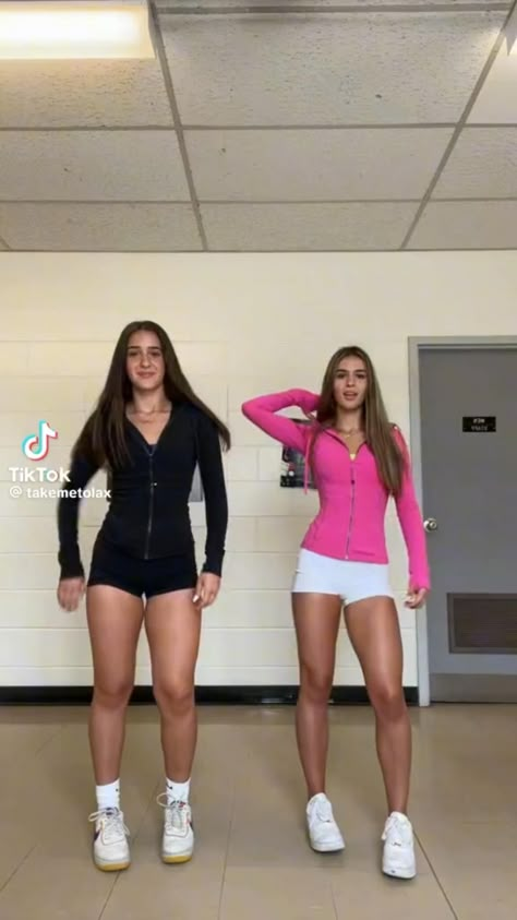 All creds to takemetolax on tiktok Lulu Outfits For School, Cute Lululemon Outfits Summer, Preppy Youtube, Lulu Preppy, Quad Goals, Volleyball Fits, Cute Lululemon Outfits, Lulu Fits, Preppy Photos