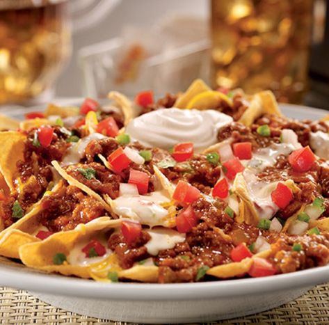 Denny's Zesty Nachos Nachos Recipes, Bean Nachos, Baked Nachos, Ground Pork Recipes, Recipes Pork, Spicy Dishes, Spicy Beef, Mexican Cooking, Nachos Recipe