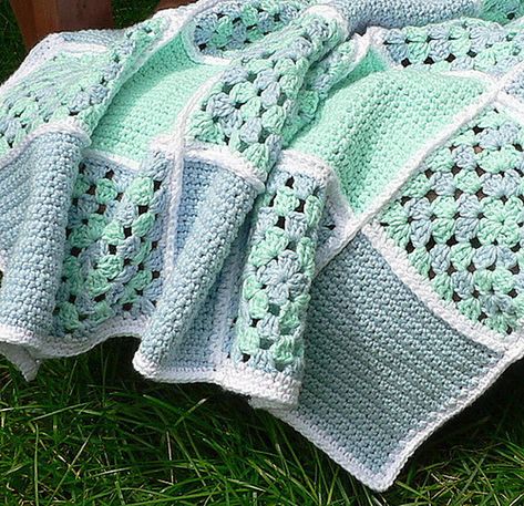 Ravelry: BubblegirlKnits' Wonder Dreams Baby Blanket Baby Afghan Crochet Patterns, Sweet Dreams Baby, Crochet Afghan Patterns Free, Knit Baby Sweaters, Baby Afghan Crochet, Crochet Bebe, Afghan Patterns, Baby Afghans, Dream Baby