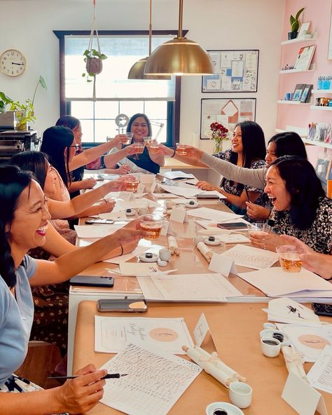 We had a very special private event this weekend — a bridal party calligraphy workshop! Good times with an amazing group of women! ✨🥂🤗🖊️ #bridalparty #creative #workshop #sandiego #strengerstudio #calligraphyworkshop Calligraphy Workshop, Group Of Women, Creative Workshop, Private Event, This Weekend, Bridal Party, Good Times, San Diego, Calligraphy